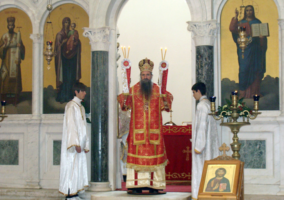 Епископ Јоаникије служио у никшићком Саборном храму