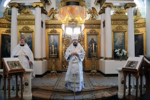 На Лазареву суботу митрополит Волоколамски Иларион је извршио чин враћања у православну вјеру оних који су привремено од ње отпали