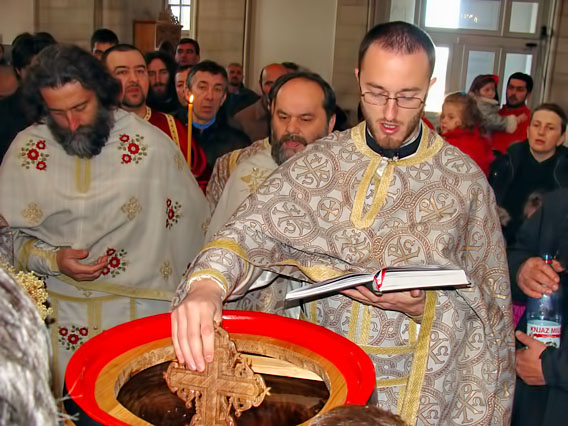 Крстовдан у Никшићу прослављен литургијским сабрањем