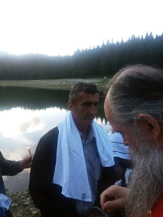 Саборно крштење на Црном језеру код Жабљака