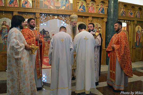 Владика Јоаникије одслужио Литургију у цркви Светог Георгија на Гукама