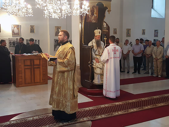 Епископ Јоаникије одслужио Литургију у Новој Вароши