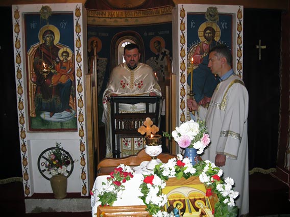 Прослављена храмовна слава цркве Зачећа Светог Јована Крститеља у Страшевини