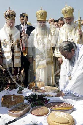 Васељенски патријарх Вартоломеј у Јасеновцу