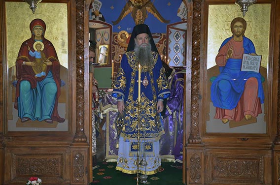 Пређеосвећена Литургија у манастиру Острог