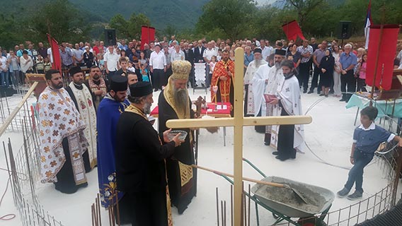 Освећење темеља Саборног храма Светог Макарија Соколовића у Плужинама