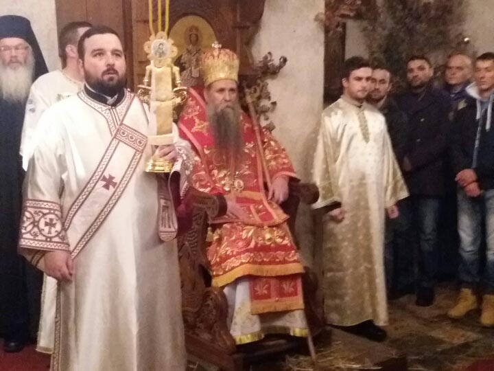 Божићна Литургија у манастиру Ђурђеви Ступови