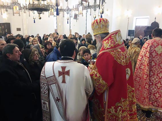 Епископ Јоаникије на Бадњи дан служио Литургију у Новом Прибоју