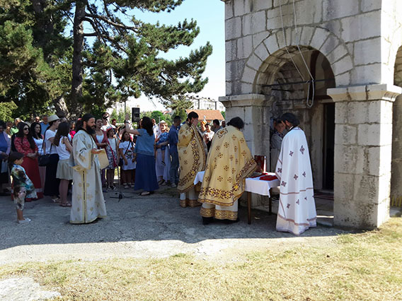 Прослављена храмовна слава древне цркве Светих Петра и Павла у Никшићу