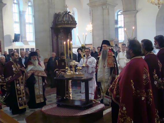 Свечано бденије служено у Саборном храму Светог Василија Острошког