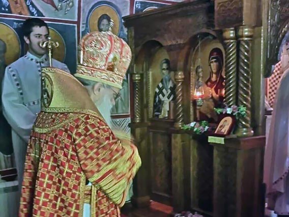 Митрополит Викентије служио у Жупском манастиру