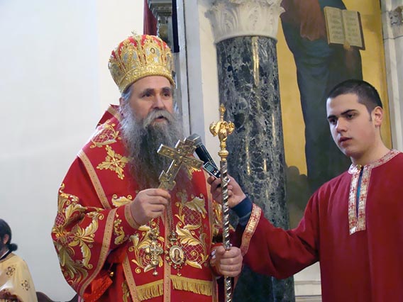 Преосвећени Епископ Јоаникије у Недјељу Православља одслужио Литургију у никшићком Саборном храму