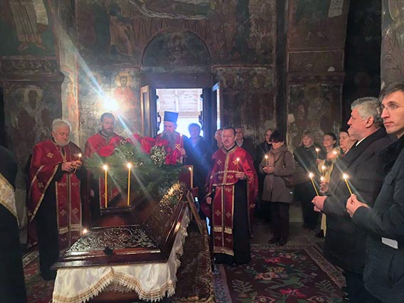 Преосвећени Епископ Јоаникије служио опијело Марини Рабреновић
