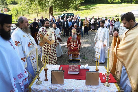 Света Архијерејска Литургија у Самограду
