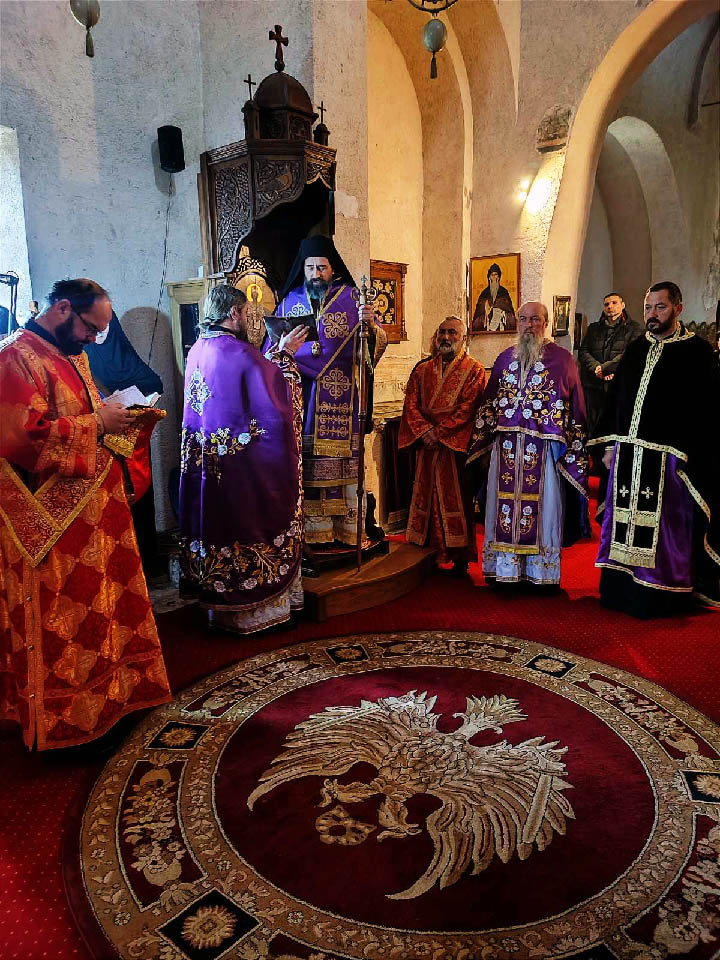 Литургија пређеосвећених дарова у манастиру Ђурђеви Ступови