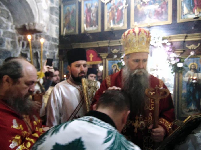 Епископ Јоаникије на празник Цвијети служио у Саборној цркви Светих Петра и Павла у Бијелом Пољу