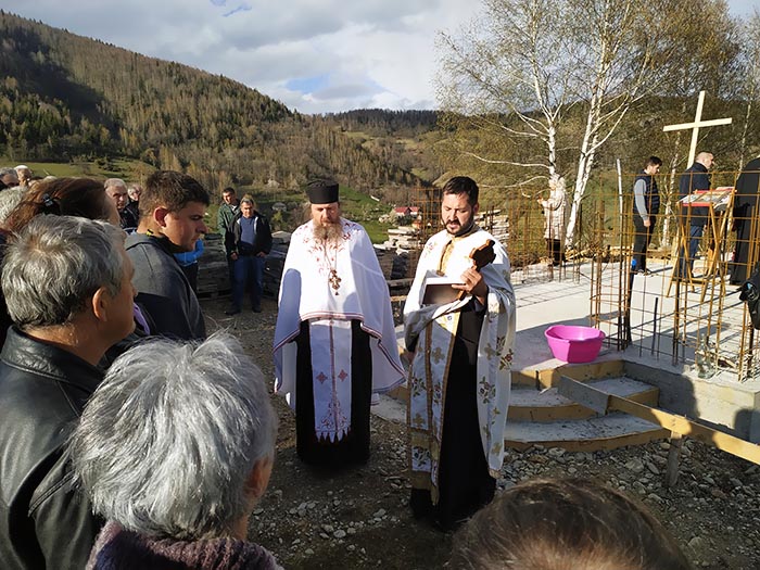 Освећење темеља цркве Светог Николаја у селу Главаце код Берана