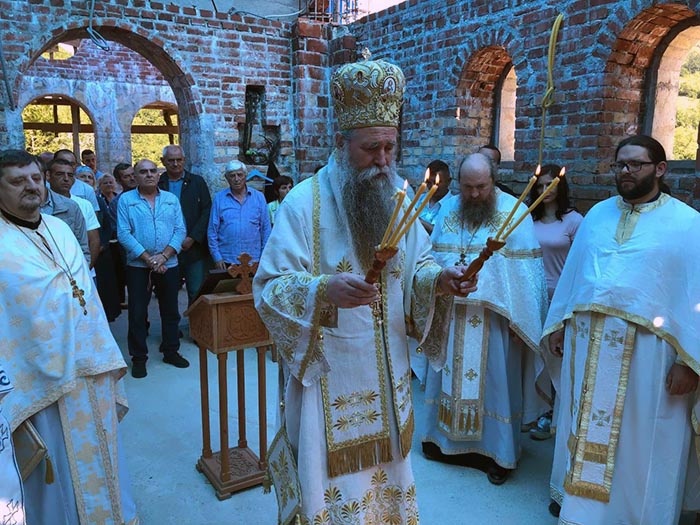 Празник Полагања ризе Пресвете Богородице прослављен у Кошутићима