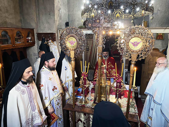 Новопрестављени слуга Божји монах Серафим (Биро) сахрањен у манастиру Ђурђеви Ступови