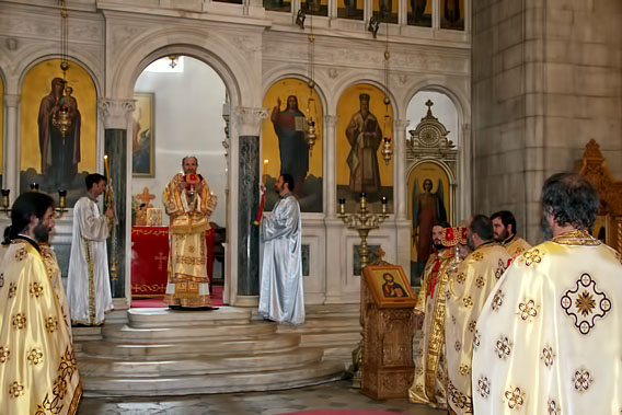 Литургијско сабрање на празник Светих српских Светитеља