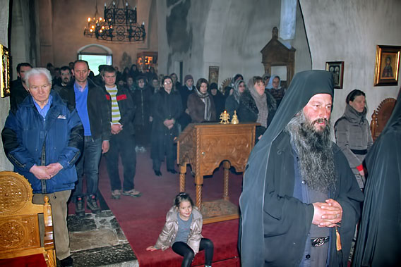 Вечерња служба опраштања у манастиру Ђурђеви Ступови