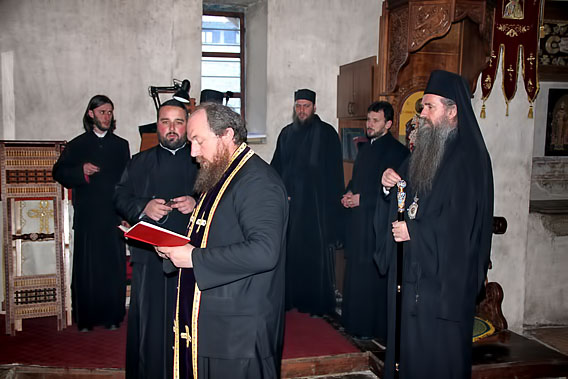 Вечерња служба опраштања у манастиру Ђурђеви Ступови