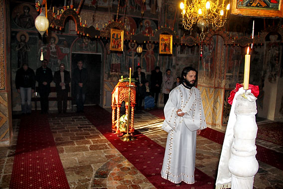 Литургијa у Пивском манастиру 