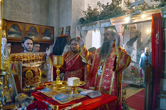 Владика Јоаникије служио у манастиру Шудиково