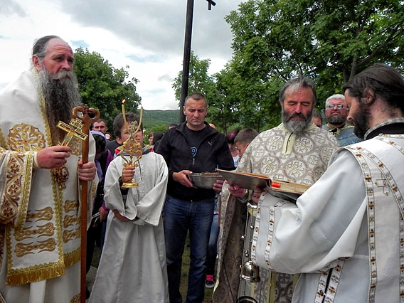 Петровдански црквено-народни сабор на Видровану код Никшића