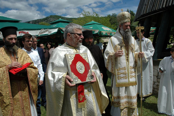 Владика Јоаникије служио Литургију у манастиру Ћелија пиперска