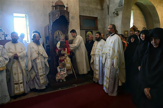 Прослављен Свети великомученик Георгије, слава манастира Ђурђеви Ступови
