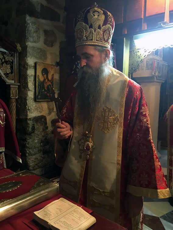Епископ Јоаникије служио Литургију у манастиру Куманица