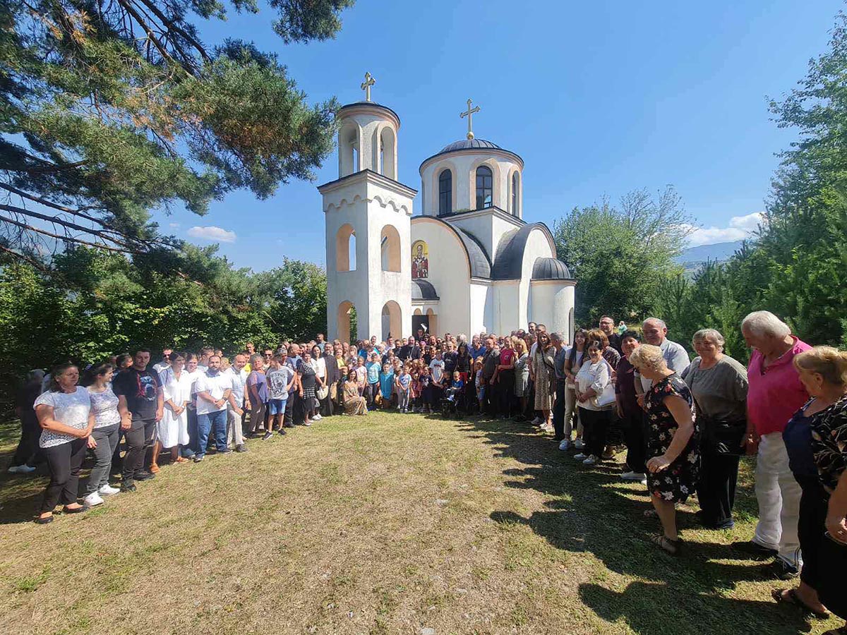 Епископ Методије богослужио у Војном Селу код Плава