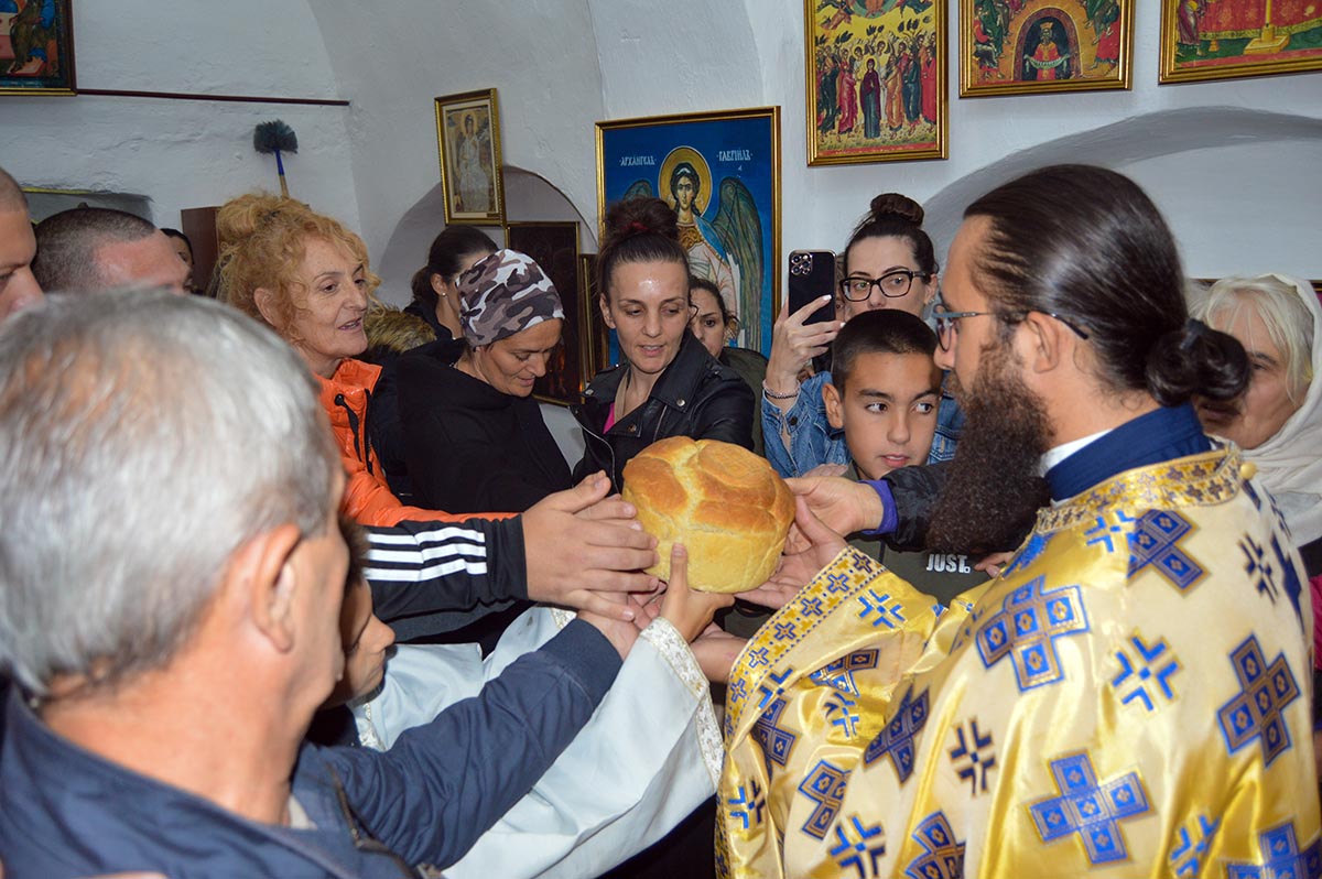 Бденије и Литургија у Драговољићима