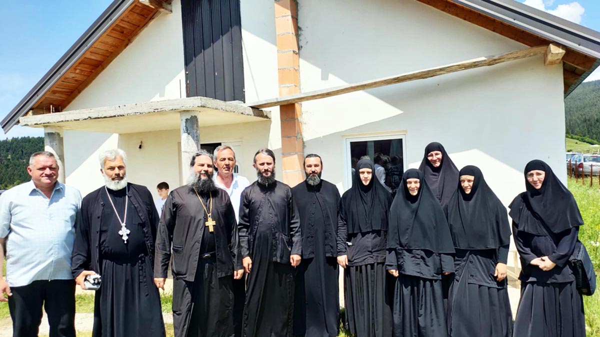 Литургијско сабрање у Бијелој Цркви код Рожаја Литургијско сабрање у Бијелој Цркви код Рожаја