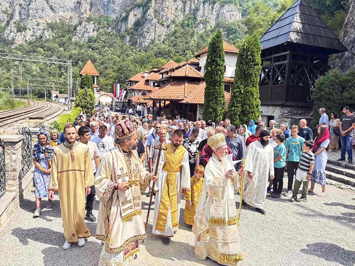 Празник Сабора Светог архангела Гаврила прослављен у манастиру Куманица