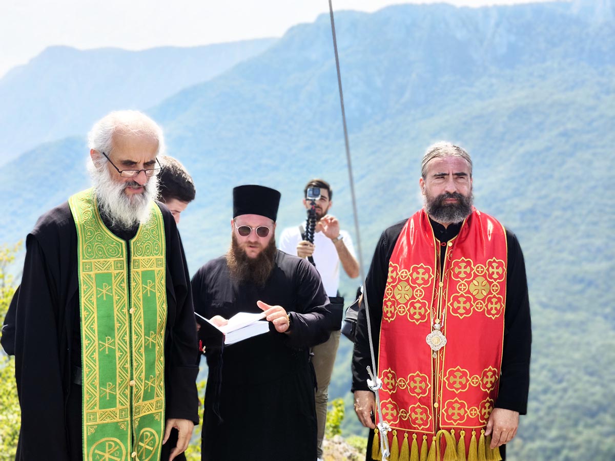 Освештан крст на Соко граду на Шћепан Пољу