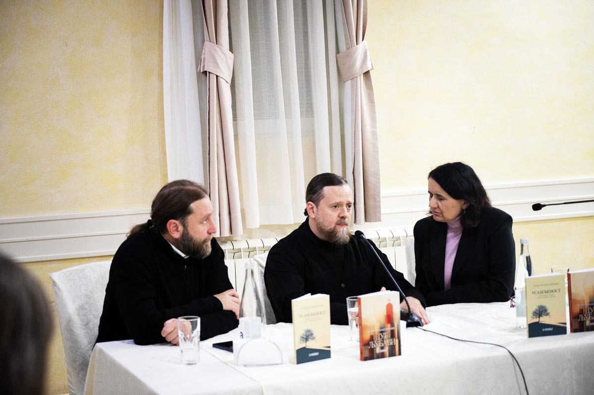 У Никшићу представљене књиге игумана Нектарија Морозова