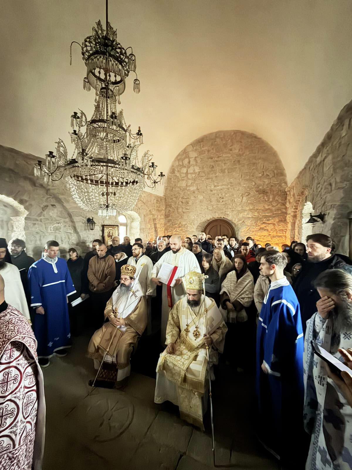 Архијерејска Литургија и слава храма Светог Архиђакона Стефана у Глибавцу