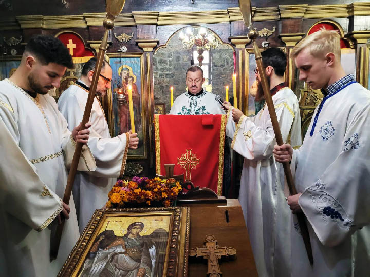 Празник Светог архангела Михаила прослављен Литургијом  