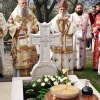 Епископи Јоаникије и Јован у Дајбабама служили помен оцу Луки (Анићу)