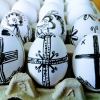 У Ораховцу и Великој Хочи почело шарање васкршњих јаја