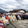 Патријарх Порфирије на обележавању 31. годишњице великог страдања Срба у Средњем Подрињу и Бирчу