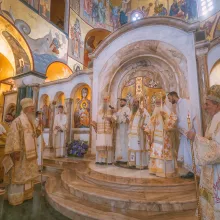 Света Архијерејска Литургија и петогодишњи помен блаженопочившем Митрополиту  Амфилохију