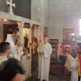 Света Архијерејска Литургија и рукоположење у Ђурђевим Ступовима