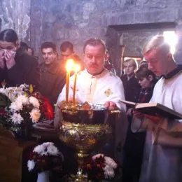 Крстовдан у цркви Светих Апостола Петра и Павла у Бијелом Пољу