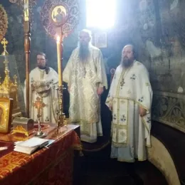 Литургија у манастиру Ђурђеви Ступови