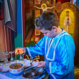 Епископ Јоаникије на Сабор Пресвете Богородице служио Литургију у Мојковцу