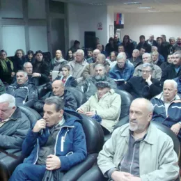 На трибини „Свободијада“ у Никшићу представљене књиге „Тражење пута“ и „Сура гора“