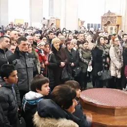 Епископ Јоаникије на Бадњи дан служио Литургију у никшићком Саборном храму